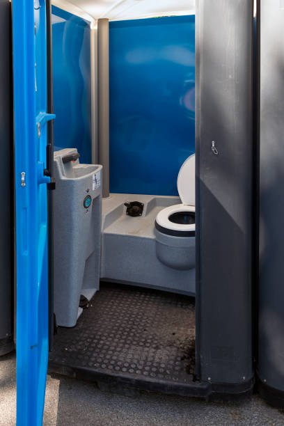 Best Emergency porta potty rental  in Wamac, IL