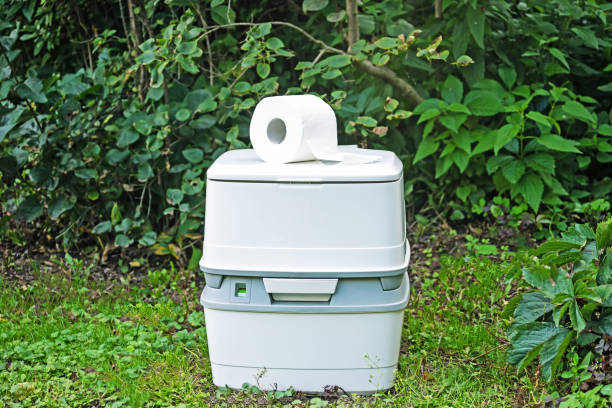 Affordable portable toilet rental in Wamac, IL
