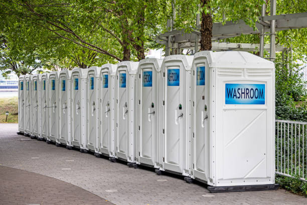 Best Portable bathroom rental  in Wamac, IL
